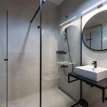 Premium 28 Laguna Beskidow Nad Jeziorem Zywieckim - Dream 자제체