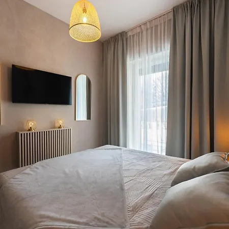 Premium 28 Laguna Beskidow Nad Jeziorem Zywieckim - Dream * 자제체